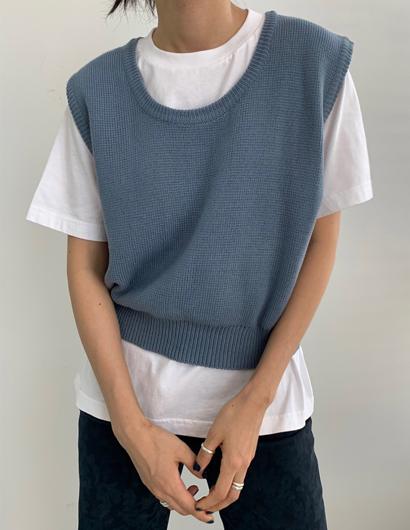 round-neck knit vest (3color)